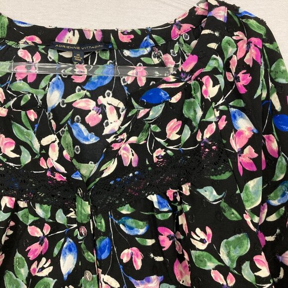 Adrienne Vittadini Black Multi Color Floral V Neck Lace Detail Popover Blouse XL - Picture 3 of 10
